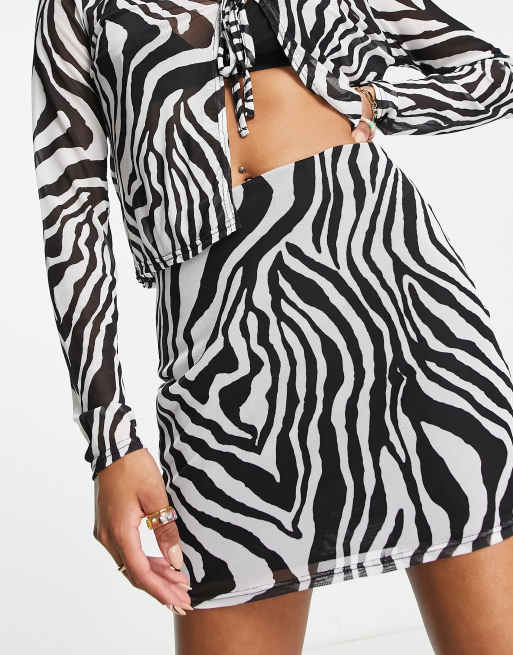 I Saw It First Petite - Mini-rok van mesh met zebraprint, deel van co-ord set