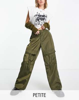 nylon wide leg cargo pants in khaki-Green