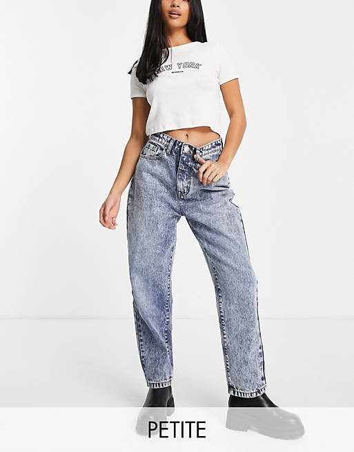 I Saw It First Petite straight leg vintage wash jeans in blue