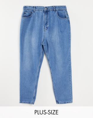 Plus-size jeans by I Saw It First Wear wash repeat High rise Belt loops Five pockets Regular mom fit