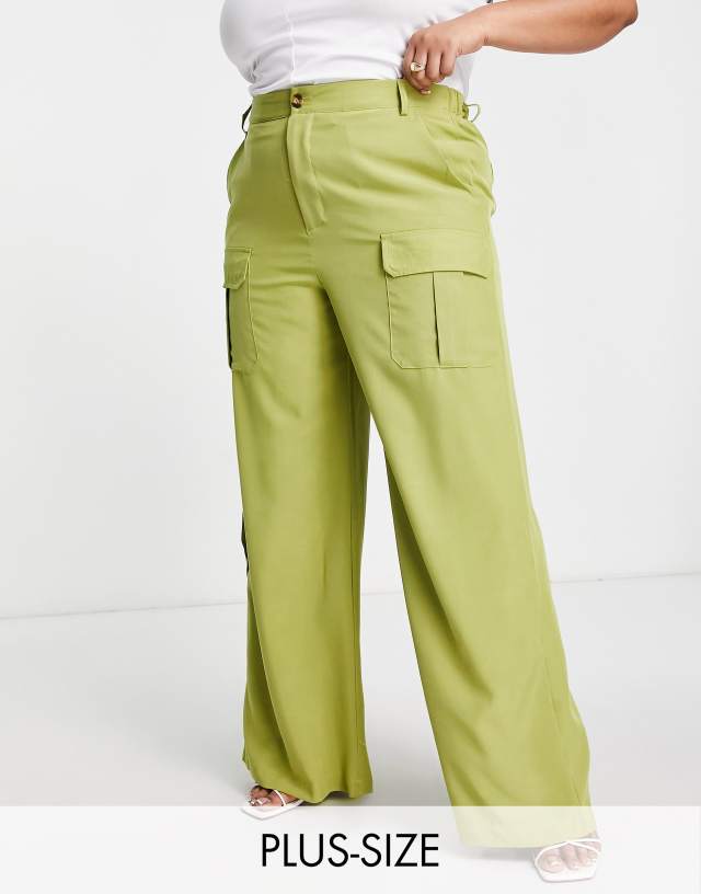 I Saw It First Plus wide leg cargo pants in green