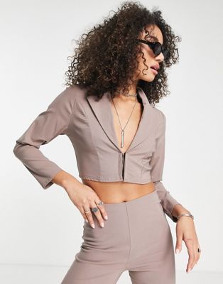 I Saw It First cropped blazer co ord in stone