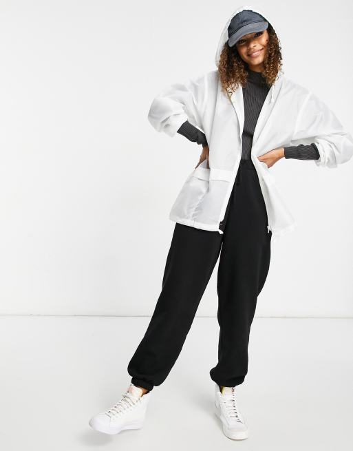 I Saw It First – Regentrenchcoat in Weiß