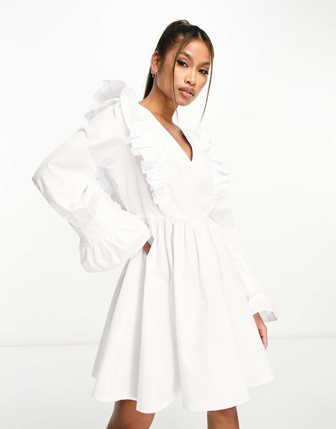 I Saw It First – Robe courte babydoll à volants – Blanc Robes de mariée courtes The Wedding Explorer