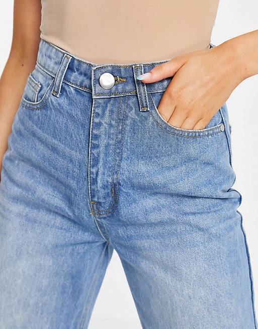 Jeans I Saw It First slouch fit jeans in mid blue wash 