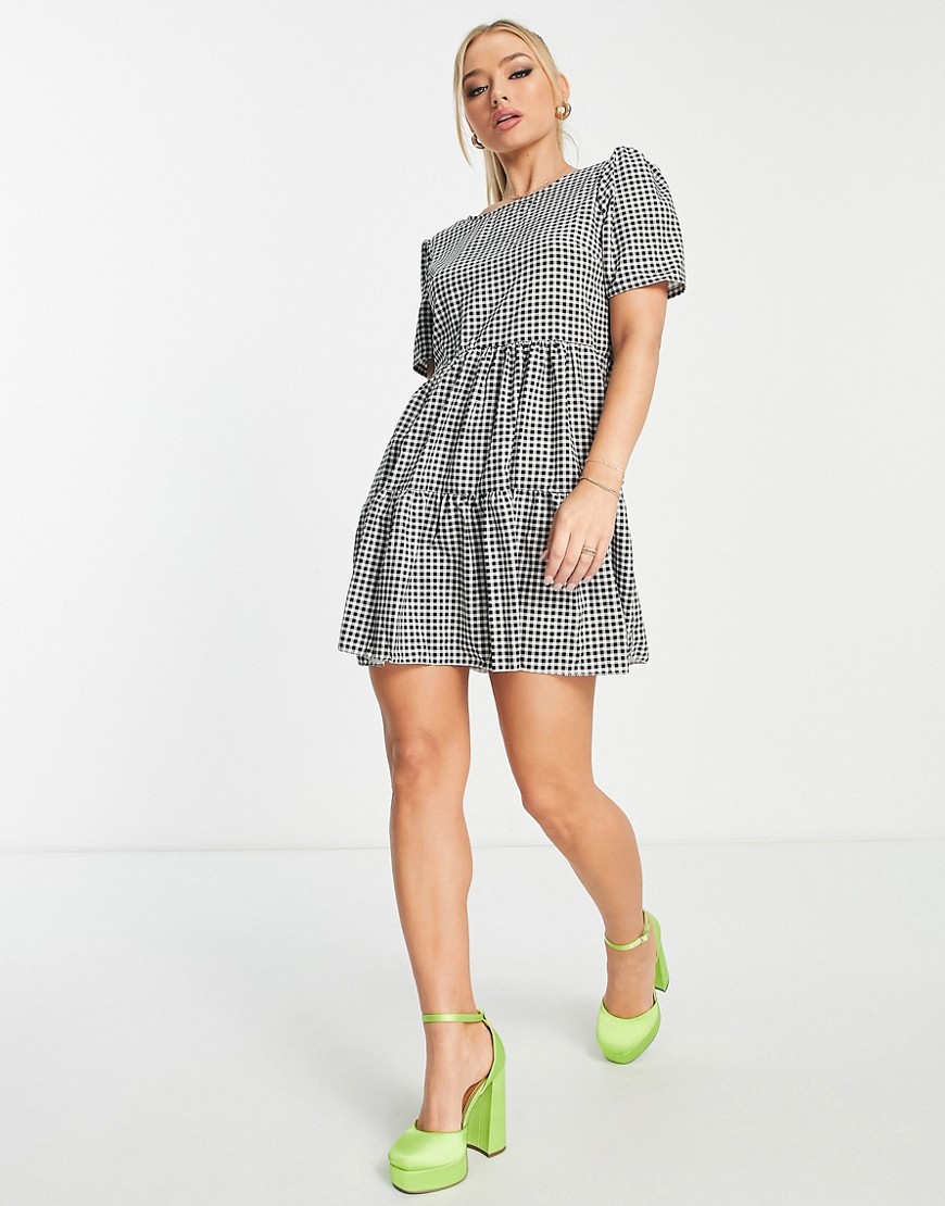 I Saw It First smock dress in gingham-Black