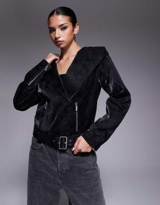 I.AM.GIA - Andromeda - Blouson style motard oversize en imitation cuir à capuche - Noir ultra brillant