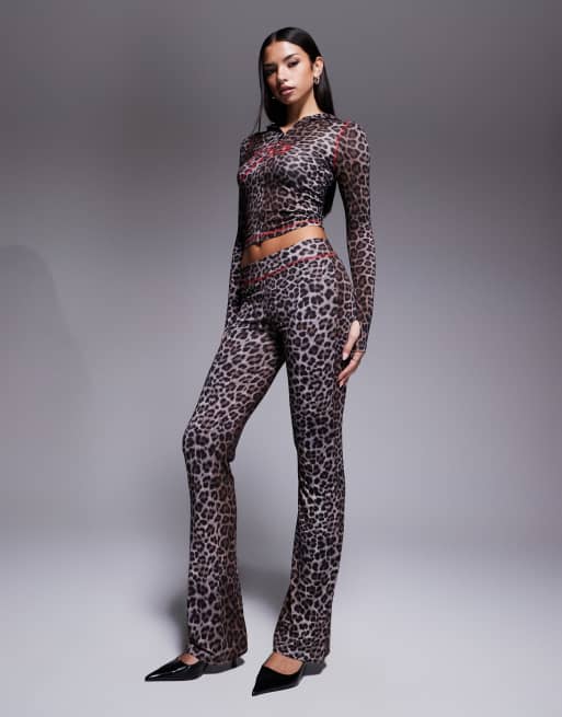 I.AM.GIA - Blare - Pantaloni sportivi con stampa leopardata scura, cuciture a contrasto e logo sul retro in coordinato