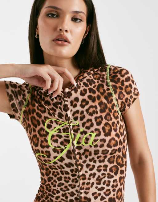 I.AM.GIA - Blare - Tuta corta leopardata con cappuccio, zip e logo, 3 di 4