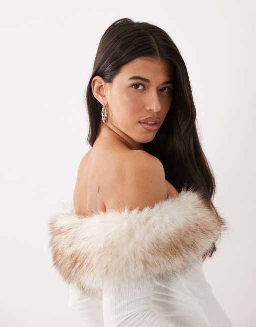 I.AM.GIA Cecily Bardot-Strick-Minikleid mit Faux-Fur-Besatz in Cremeweiß, 2 von 4