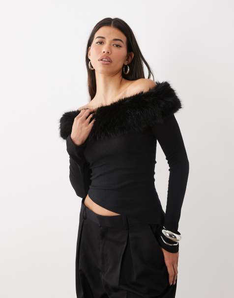 I.AM.GIA Cecily bardot top med asymmetrisk strik og imiteret pelskant i sort - view 1