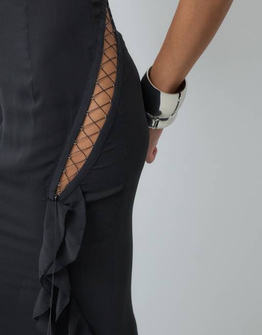 I.AM.GIA Celina robe longue noire à col halter, dos bas, détails à lacets, découpes et bord volanté, 5 de 5