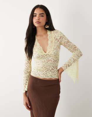 210369902-1-yellow