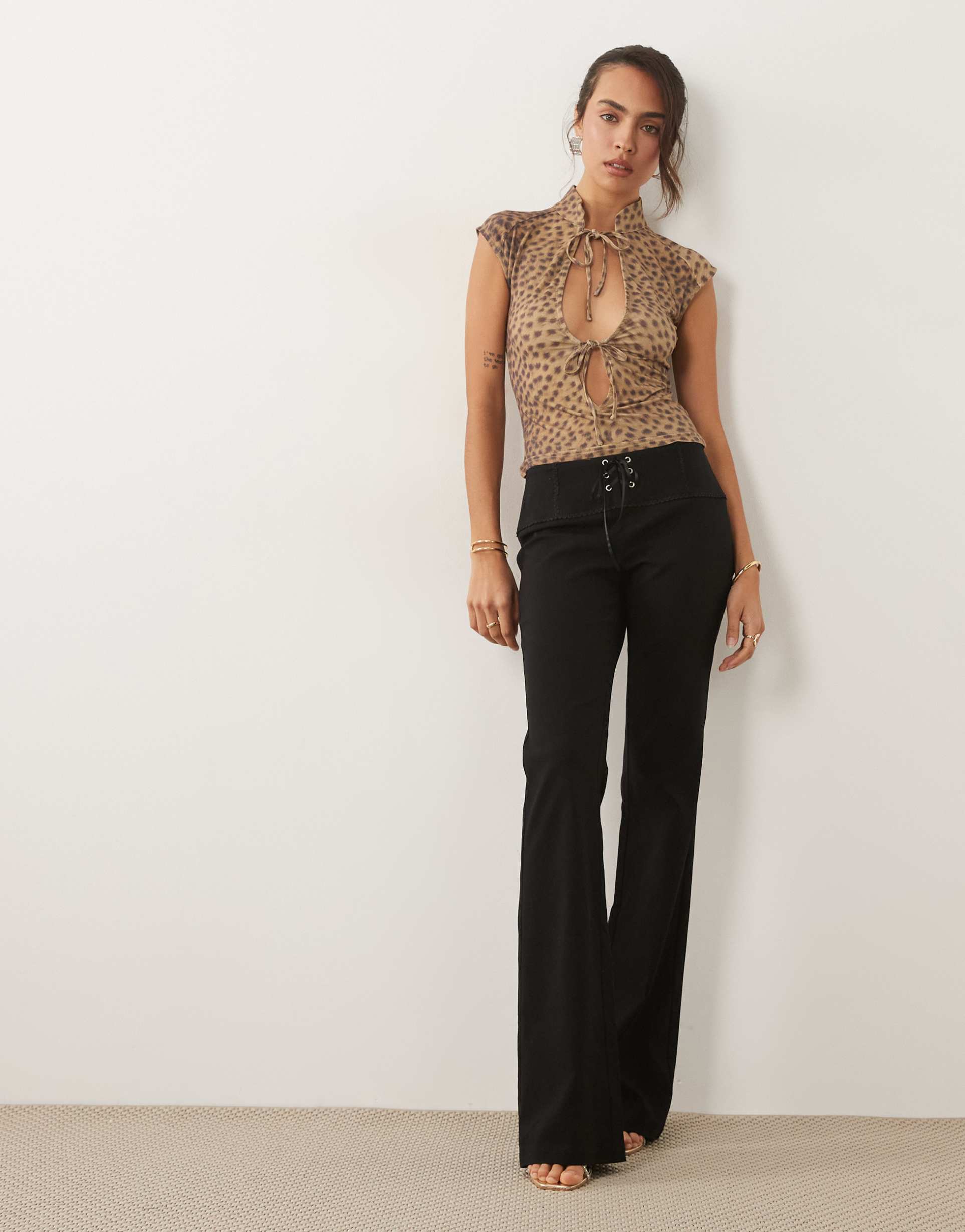 i.am.gia seraya stretch woven mid rise wide leg lace-up detail pants in black