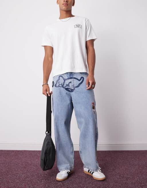 Ice Cream – Triple Scoop – Weite Jeans in blauer Vintage-Waschung mit Running Dog-Grafik 