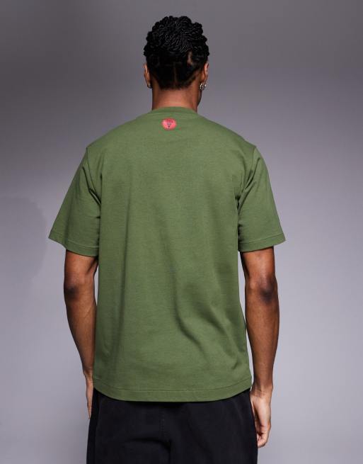 ICECREAM - T-shirt verde kaki con stampa di cane che corre stile graffiti, 3 di 5