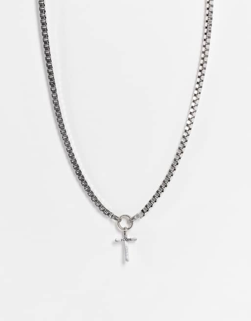 Icon Brand - Collana in argento con pendente a croce zigrinata