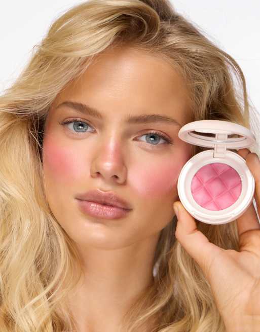 Iconic London Soft Touch Blush Fridays, 2 von 3