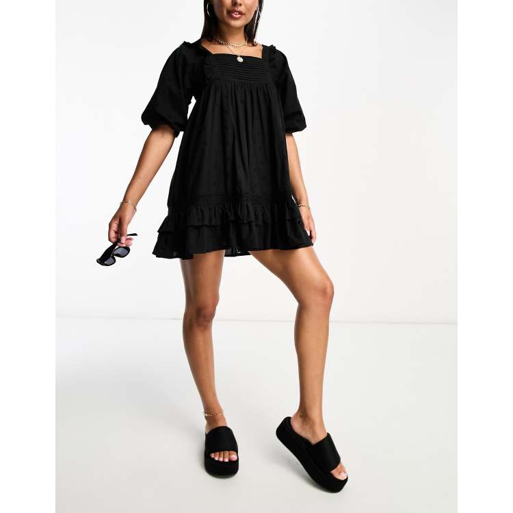 Pretty little thing black smock cheap dress