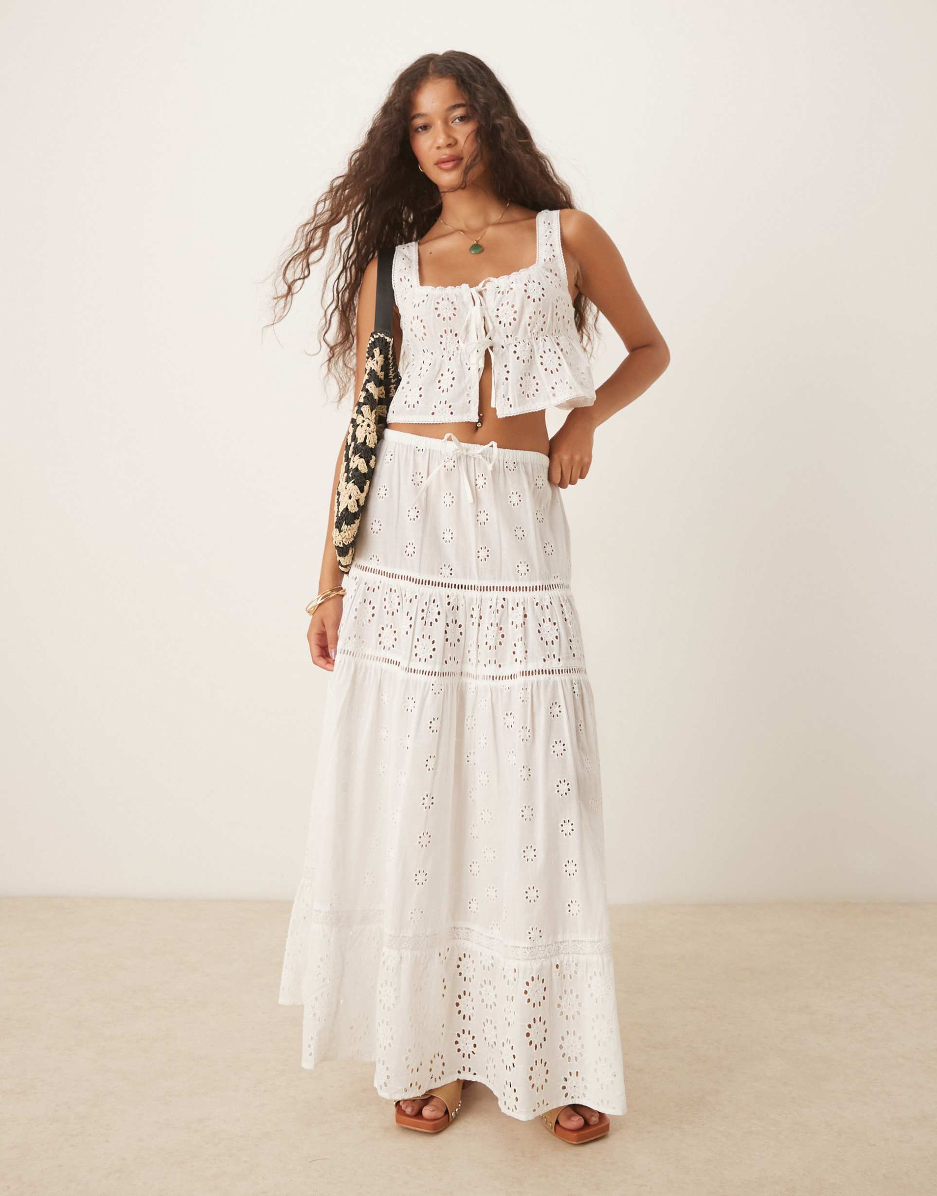 iisla & bird broderie maxi tiered beach skirt in white - part of a set