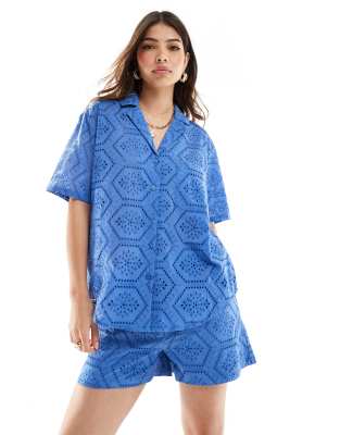 Iisla & Bird Iisla & Bird broderie short sleeve beach shirt co-ord in blue