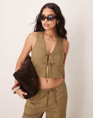 Iisla & Bird Iisla & Bird double tie beach waist coat co-ord in olive green