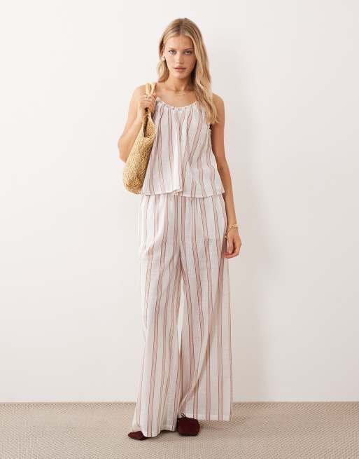 Iisla & Bird - Gestreepte cami strandtop in beige, deel van co-ord set, 3 van 4