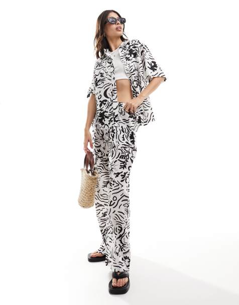 Iisla & Bird graphic print oversized resort shirt in white and black (part of a set) - view 1
