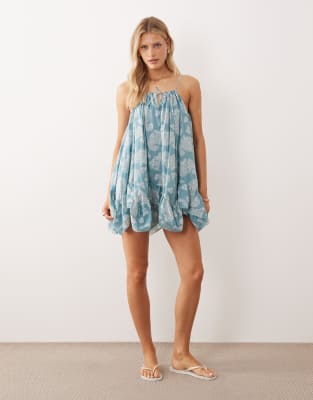 Iisla & Bird - Minikleid in Staubblau mit Paisleymuster und Zipfelsaum