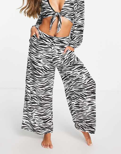 Iisla & Bird co-ord in zebra print, 2 of 3