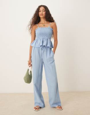 Iisla & Bird Ruffle Beach Top