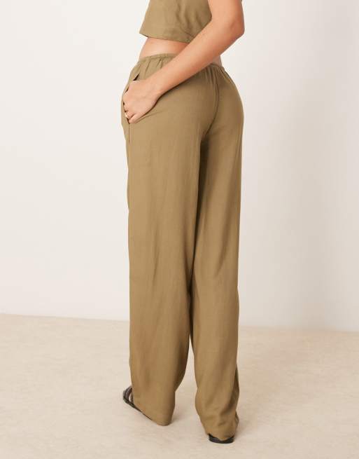 Iisla & Bird skinny waistband beach trouser co-ord in olive green, 2 of 4