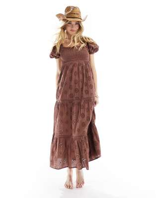 Iisla & Bird - Strand-Maxikleid in Braun mit Puffärmeln und Lochstickerei-Brown