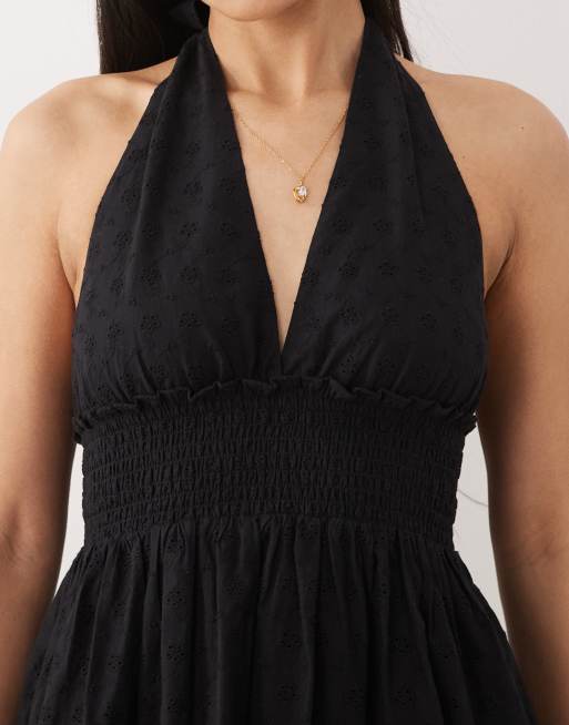 Iisla & Bird – Svart klänning i broderie anglaise med halterneck, 3 av 4