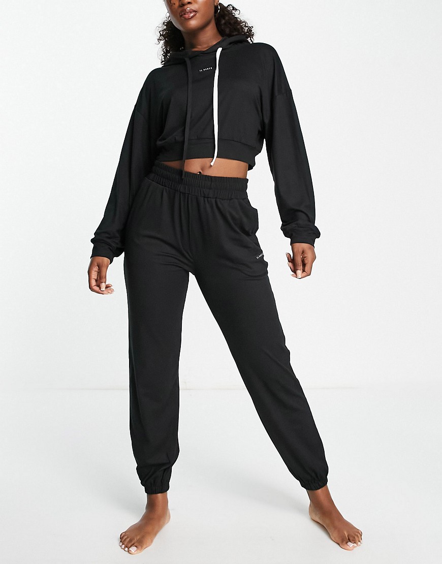 Il Sarto lounge cropped hoodie and jogger set in black