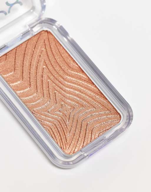 Iluminador Buttermelt de NYX Professional Makeup: Tono Butta in Bronze, 4 de 4
