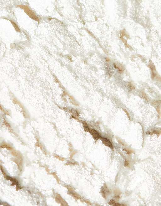 Iluminador en barra grande de NYX Professional Makeup: Tono Vanilla Ice Cream, 2 de 4