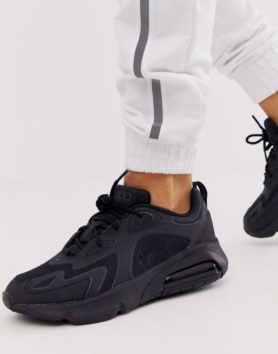 Air Max 200 Trainers