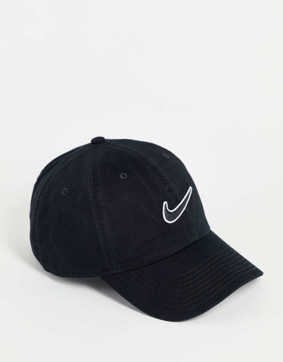 Black Nike Swoosh Cap