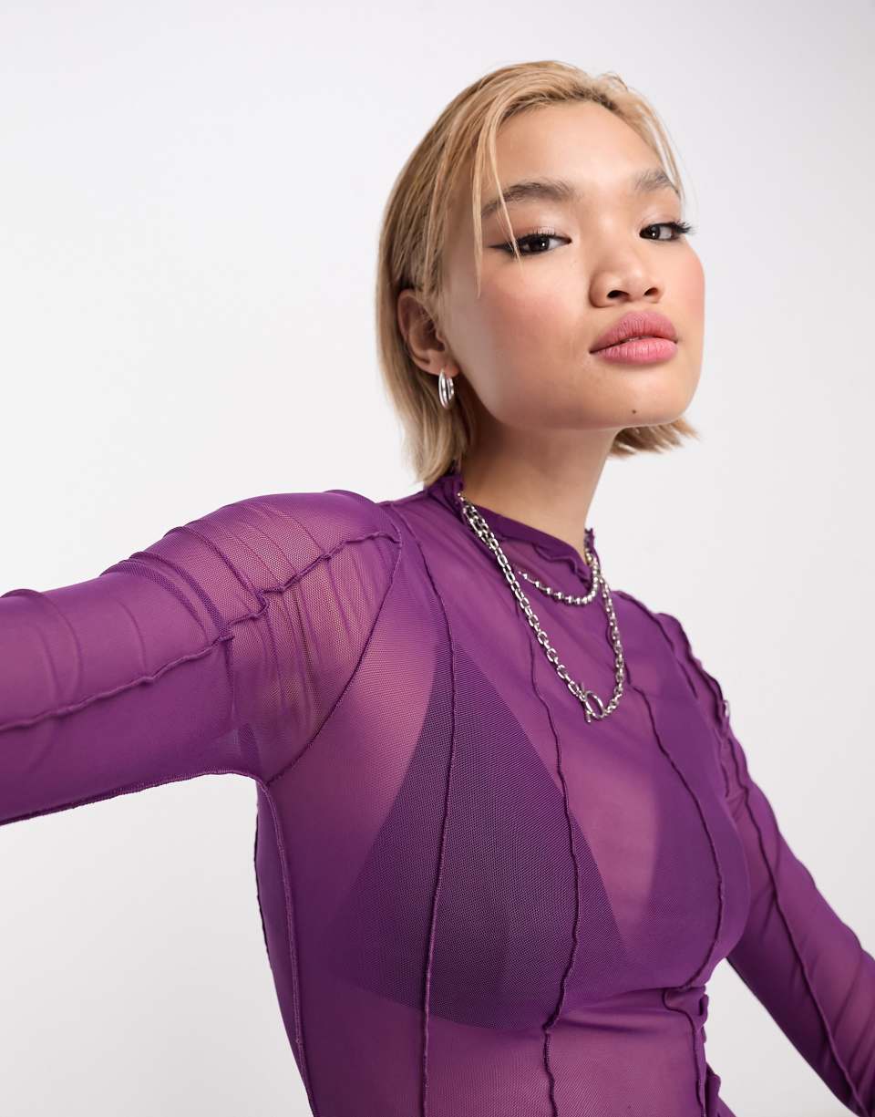 Exposed seam mesh top