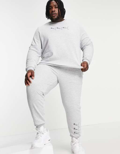 In esclusiva per ASOS - PUMA Plus - Felpa con logo con Puma ripetuto colore grigio, 4 di 4