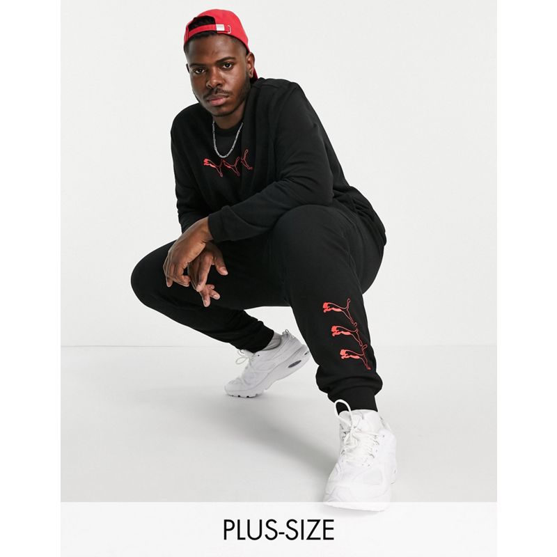 Pantaloni e leggings Activewear In esclusiva per - PUMA Plus - Joggers con logo con PUMA ripetuto, colore nero