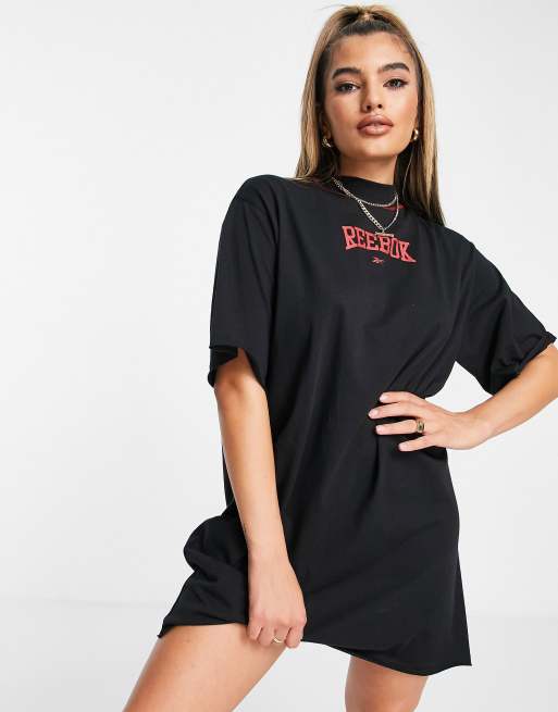 T shirt reebok nera donna online