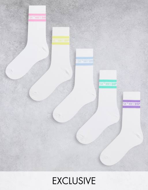 In esclusiva per ASOS - Skinnydip - Confezione da 5 paia di calzini a coste con righe pastello con logo