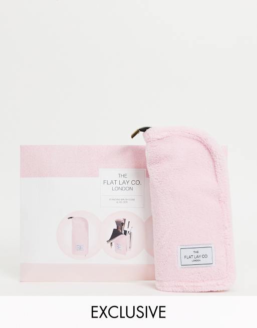 In esclusiva per ASOS - The Flat Lay Co. - Custodia per pennelli in spugna rosa