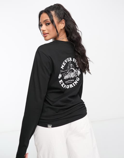 In esclusiva per ASOS - The North Face - Exploring - T-shirt nera a maniche lunghe con stampa circolare sul retro