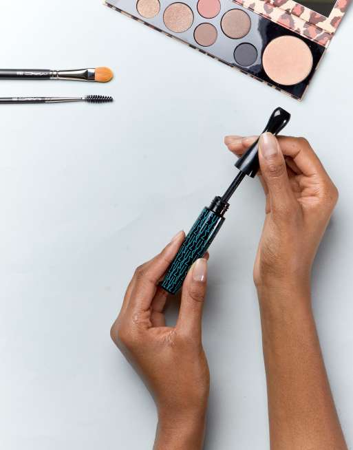 In Extreme Dimension Waterproof Mascara – Dimensional Black – fra MAC, 2 af 4