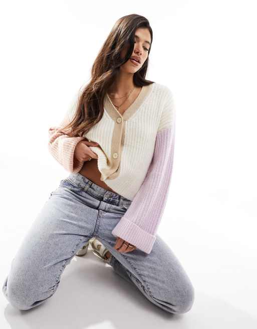 In The Style – Bunte Strickjacke mit Farbblock-Design