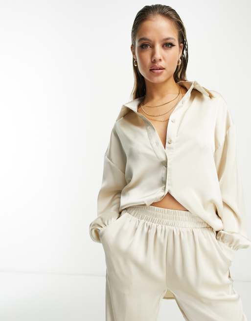 In The Style - Camicia oversize in raso color pietra in coordinato