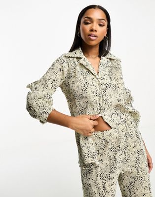 In The Style plisse shirt co-ord in snake print - ASOS Price Checker
